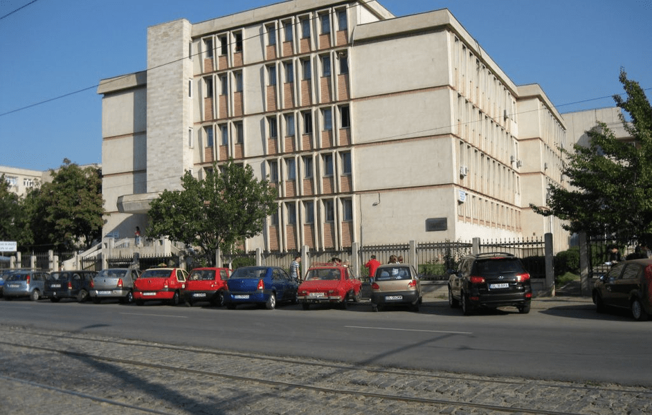 Incendiu în laboratorul Spitalului de Pediatrie Galați. Au fost evacuate 100 de persoane VIDEO