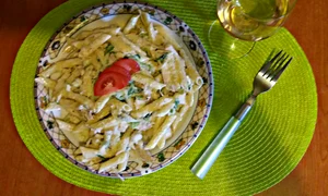 paste cu piept de pui si praz jpeg