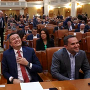 Sorin Grindeanu la învestirea guvernului condus de Siegfried Mureșan, la Palatul Parlamentului