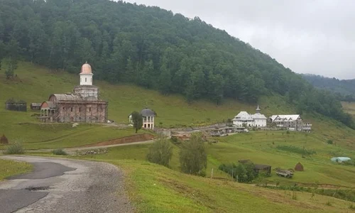 manastirea petrova maramures jpg