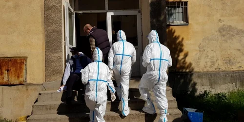 Centru de carantină pentru migranţi de la liceul CFR din Timişoara