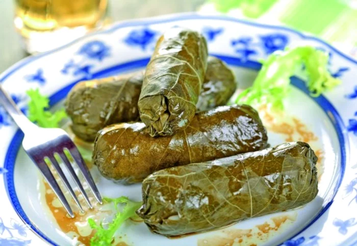 Sarmale de post cu orez şi ciuperci jpeg