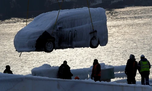 Maşini îngheţate Rusia - 29 dec 2021 / FOTO Profimedia