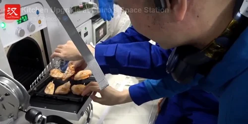 capsula misiunii Shenzhou 21 FOTO Captura Video jpg