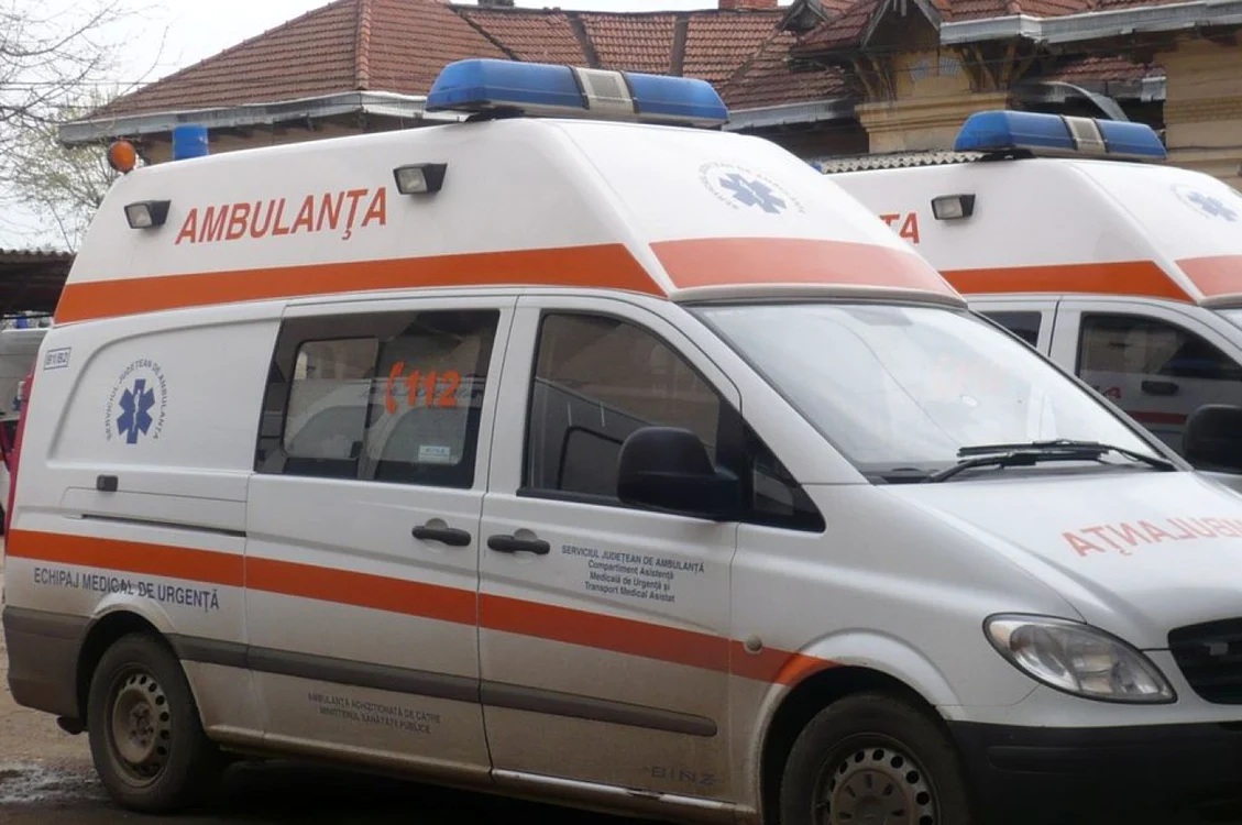 Angajările la Ambulanţă costau câteva mii de euro FOTO Facebook
