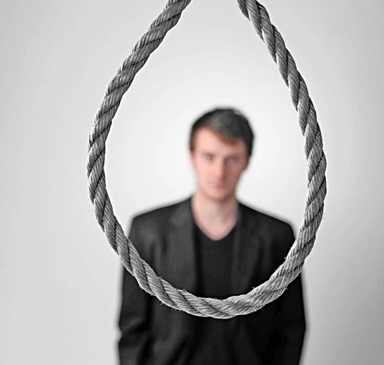 
    159 de condamnaţi aşteaptă din 2009 şi până azi să fie executaţi  prin spânzurare  