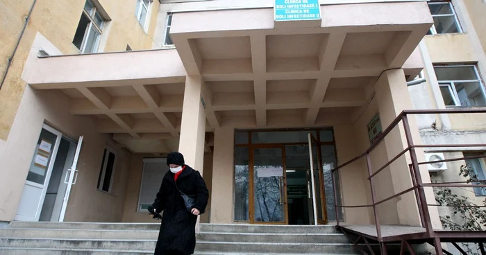 Femeia este internată la Spitalul "Victor Babeş" din Timişoara