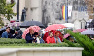 Pelerinajul Sfânta Parascheva 2025 de la Iași debutează cu vreme capricioasă Foto Doxologia