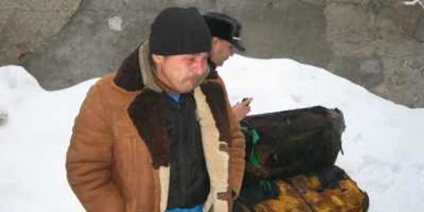După ce a dat foc casei unde locuia cu chirie socială, Ilie Vasile cere dreptul la o altă locuinţă de la DSP