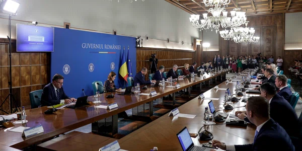 Ședință de guvern: Marius Budăi și-a dat demisia. FOTO Inquam Photos / Octav Ganea