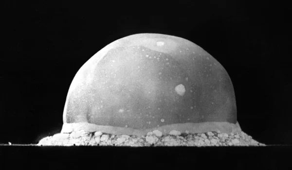 Calendar 16 iulie: 1945   Testul Trinity: În cadrul Proiectului Manhattan, a avut loc primul test al unei bombe atomice jpeg