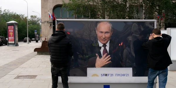 Panou cu Vladimir Putin FOTO SHUTTERSTOCK