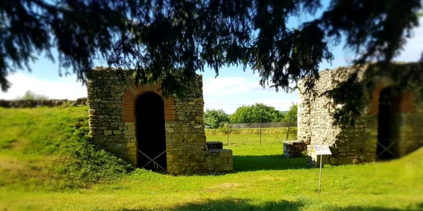 Castru Jidova Campulung. Romanian Adventures