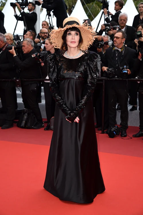 Isabelle Adjani, o apariție pe covorul roșu de la Cannes