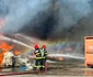 Incendiu puternic la o hală de deșeuri și mase plastice din Băicoi 2 jpg