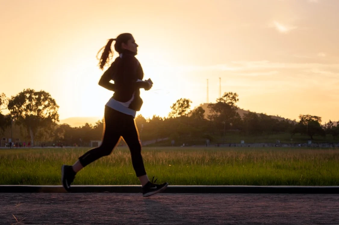 Sportul ne menține sănătoșiFOTO: Unsplash.com
