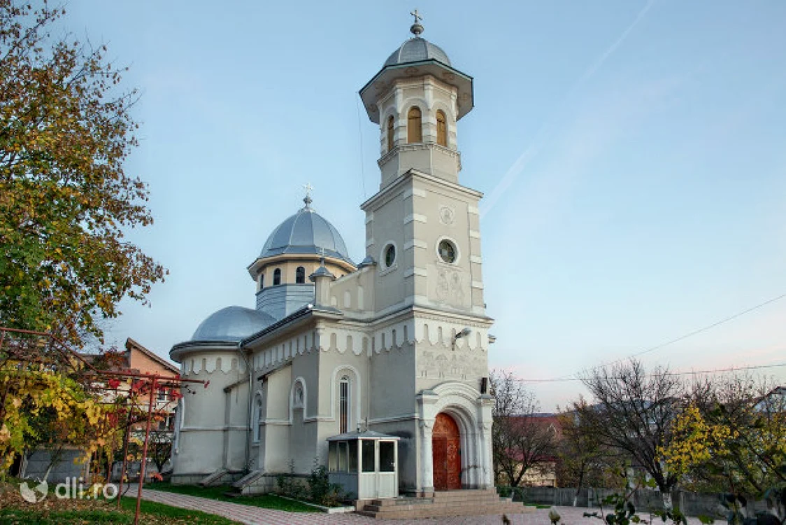 Biserica a fost sfinţită în 1927 FOTO dli.ro