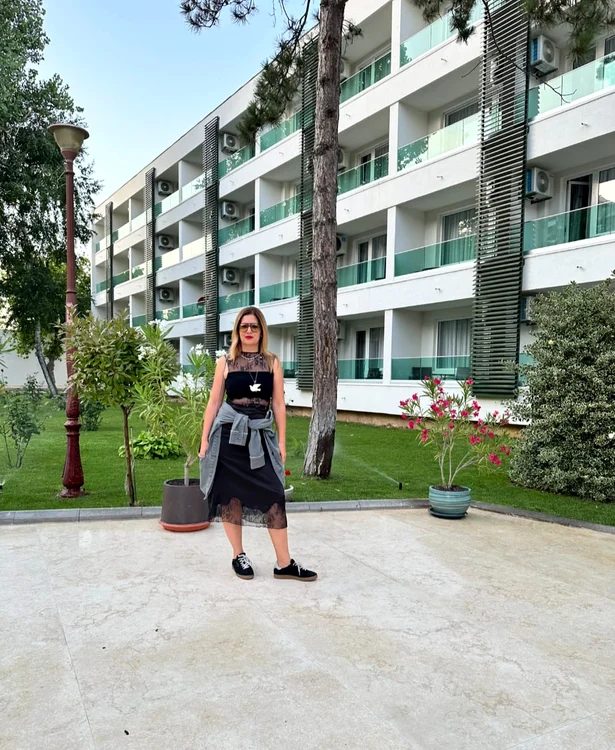 Amalia Enache,  la Hotel Dorna  din Mamaia