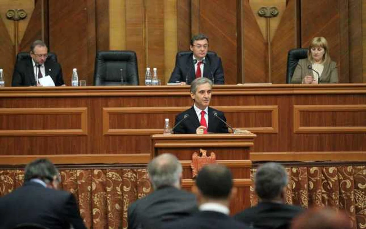 Iurie Leancă a prezentat rezultatele Guvernului în cadrul şedinţei Parlamentului FOTO Tudor Iovu