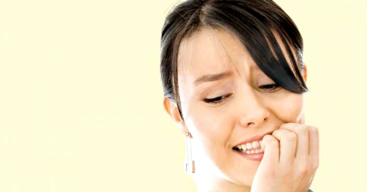 Ticurile sunt amplificate de anxietate, emoţii