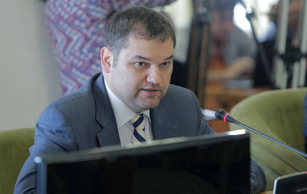 
    Ministrul inmterimar Cseke Atilla susține că numai vaccinul ne poate proteja în fața unui eventual val cinci al pandemieifoto: Inquam Photos  