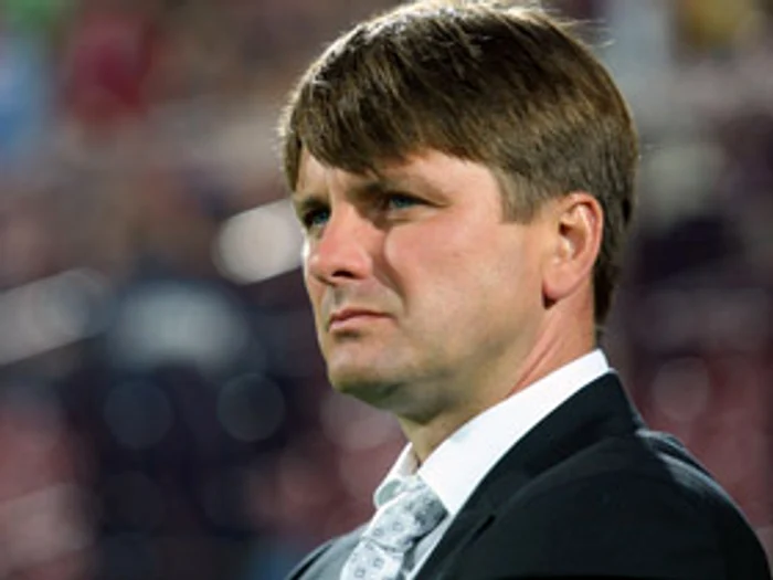 
    Duşan Uhrin jr. a antrenat şi-n România  