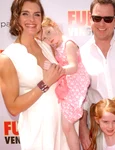 2 brooke shields familia shutterstock jpg jpeg