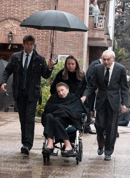 Infanta Margarita de Bourbon și soțul ei, Carlos Zurita. FOTO: Profimedia