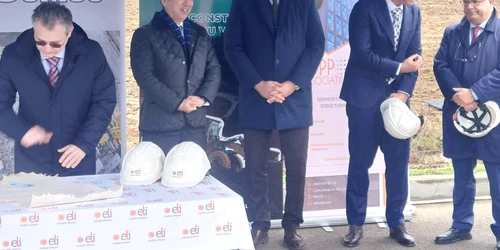 Cseke Attila ambadadorul Japoniei şantier magurele foto MDLPA jpg