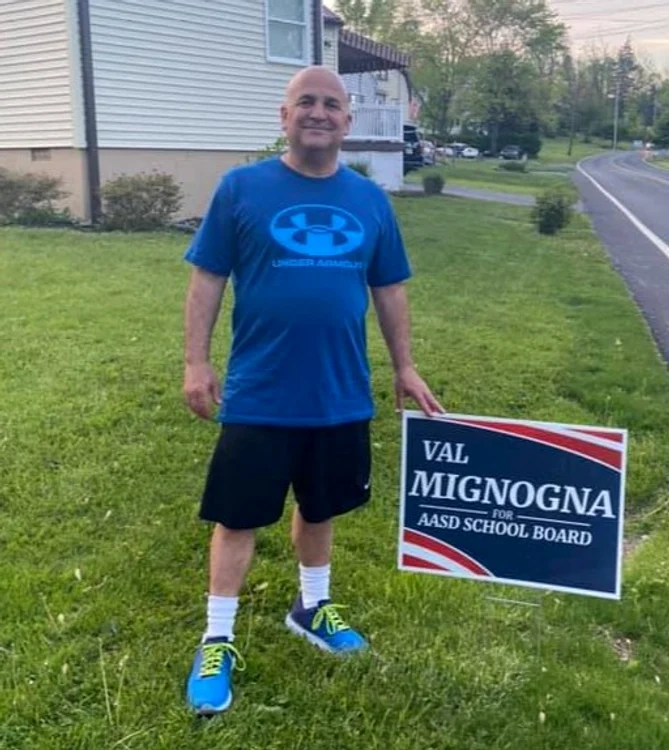 Mike Luciano a câștigat de patru ori la loterie premii totale de 4,6 milioane $ - foto Facebook