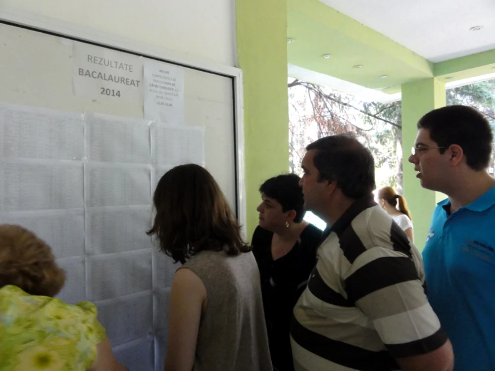 Procentul de promovare de la BAC 2014 a crescut la Olt de la 48,55%, la 49,51%  (FOTO: Mugurel Manea)