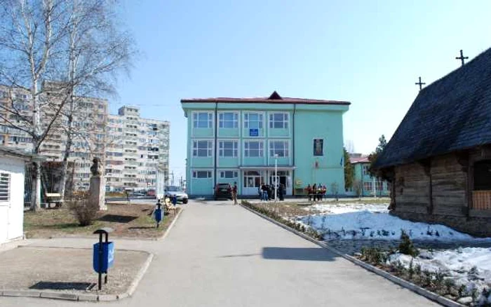 Profesorul a fost dat afară de la Liceul Teologic din Târgu Jiu Foto: Arhivă