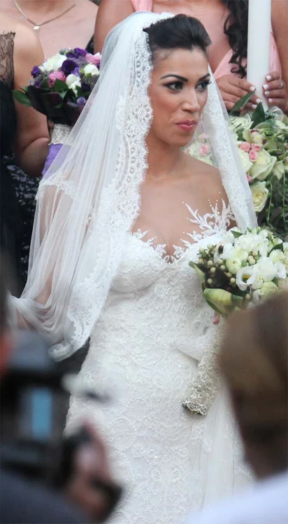 Raluca a fost superbă în rochia de mireasă