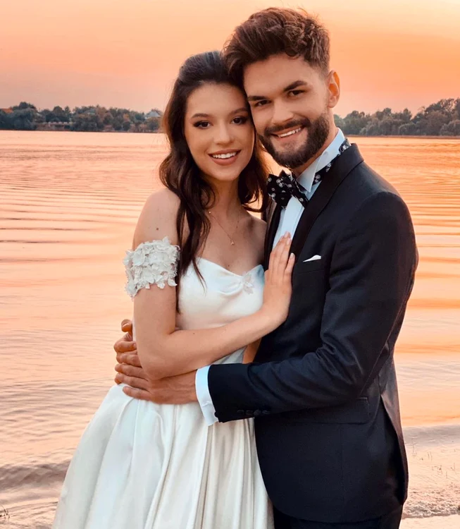 Cleopatra Stratan și Edward Sanda, Instagram PNG
