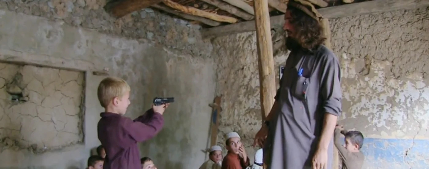 
    Un documentar dezvăluie detalii șocante despre cum sunt recrutați copiii de către Statul IslamicFoto: captură video  