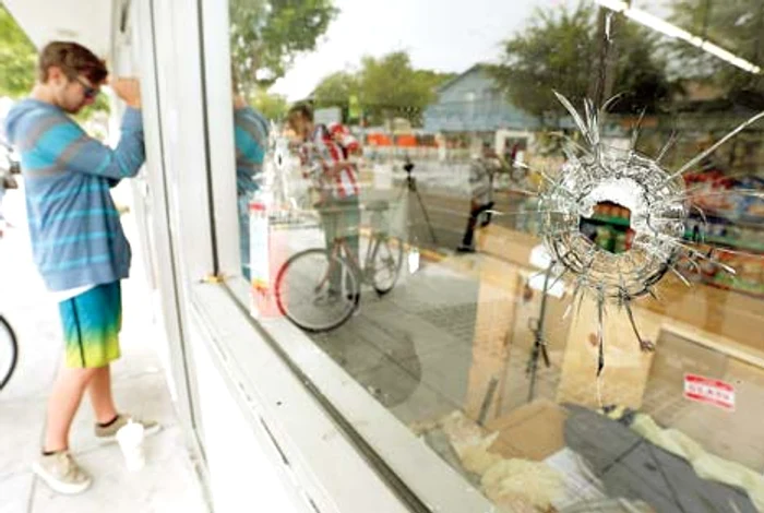 Elliot Rodger, SUA, California, macel, prieteni, arme, morti