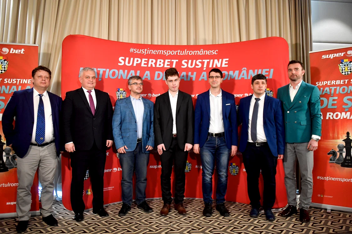 
    Cei mai buni șahiști ai României vor fi sponsorizați de Superbet  