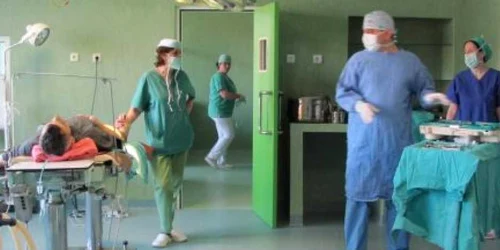 Adevarul vă va prezenta, începând de luni, medicii cu care Severinul se mândreşte. Foto: Arhivă