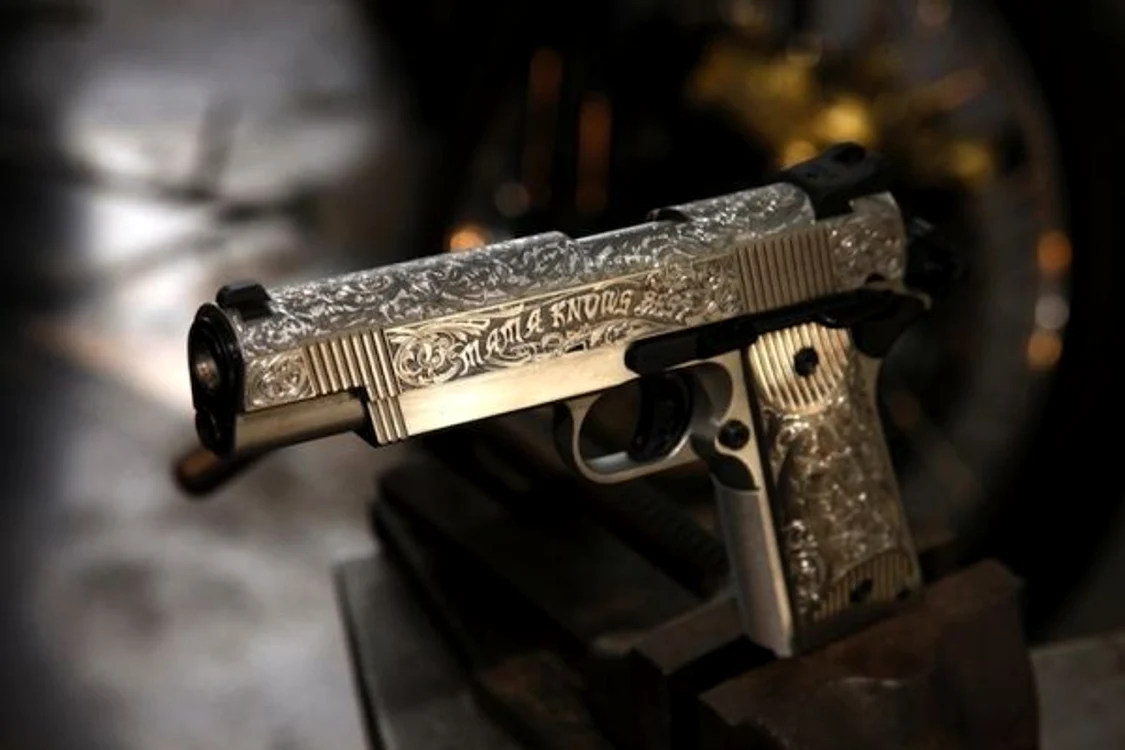 Aceasta este arma Angelinei Jolie