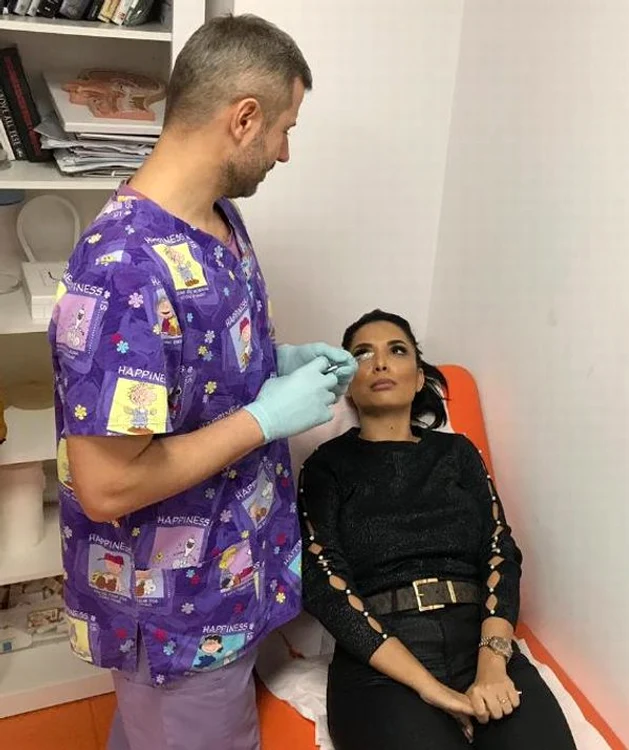 Lissa şi-a mărit buzele în cabinetul medicului estetician Călin Doboş
