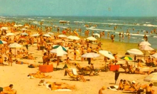 Cum îi spiona Securitatea pe turiştii străini care veneau în România: ghizi transformaţi în colaboratori, microfoane şi în hoteluri, şi pe plajă jpeg