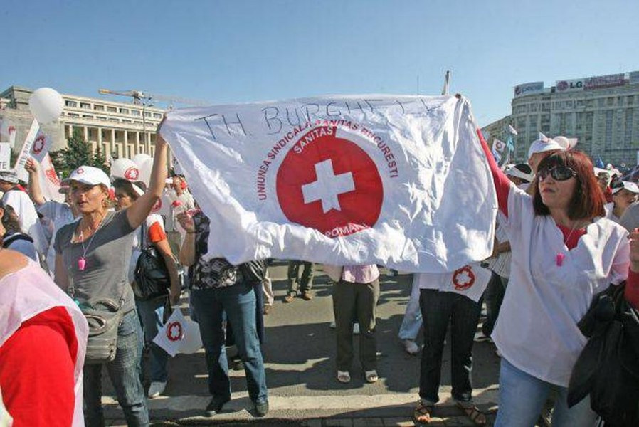 Protest al cadrelor medicale și amenințări cu greva