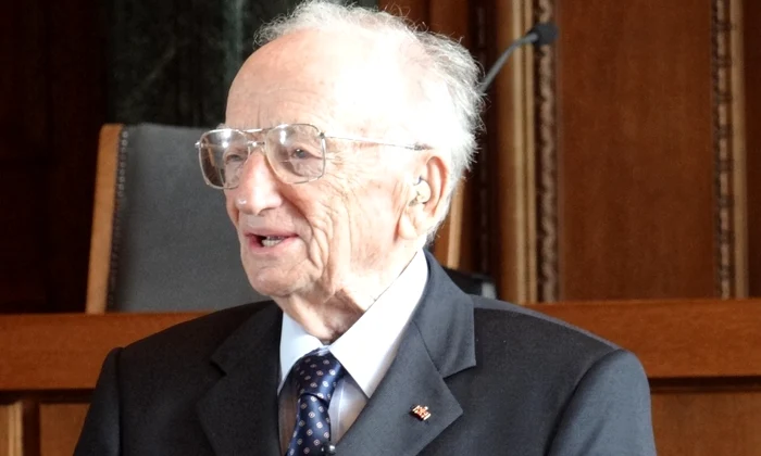  Benjamin Ferencz (foto: Adam Jones, Ph.D. / Wikimedia Commons)