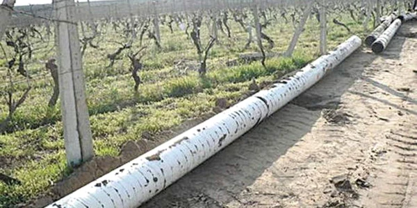 Hoții au vrut să fure o bucată de conductă. Arhivă Adevărul