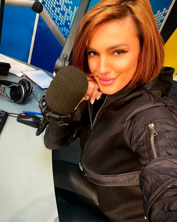 33 diana enache fiica lui adrian enache national fm romania vorbeste jpg jpeg