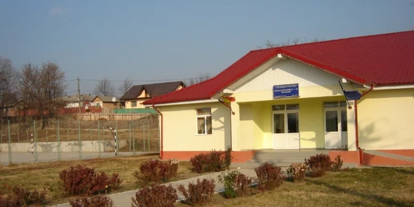 scoala bacaoani