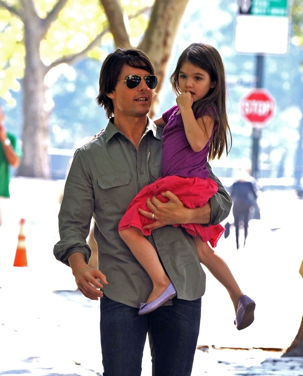 Suri Cruise GettyImages 128802289 (5) jpg