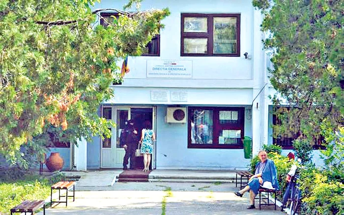 Mascaţii au descins ieri la sediul DGASPC Teleorman 