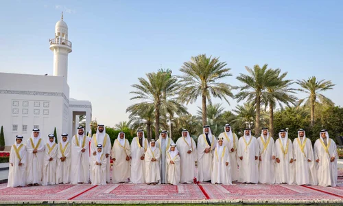 Regele Hamad al Bahrainului si mostenitorii sai masculini   Casa regala jpg