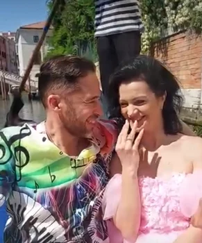 Dinu Maxer i-a dat inelul Magdalenei, la Veneția foto Facebook 